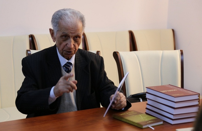 `Ən böyük hədiyyə təmiz vicdandır` - 91 yaşlı jurnalist
